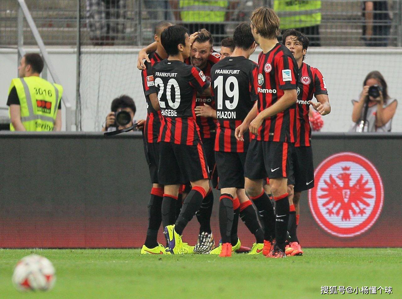 法兰克福内部会议纪要流出：清晨再遭质疑；德甲使命明确；球队文化再被提及的简单介绍