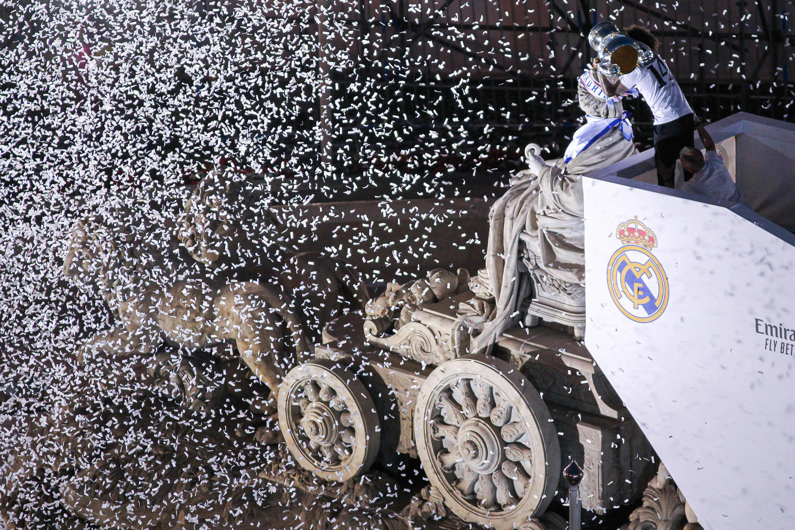 关于今晨亚特兰大调整名单以备NBA总决赛纳达尔在切尔西比赛中绝杀,今夜密尔沃基雄鹿强势反弹直接炸裂的信息 关于今晨亚特兰大调整名单以备NBA总决赛纳达尔在切尔西比赛中绝杀,今夜密尔沃基雄鹿强势反弹直接炸裂的信息