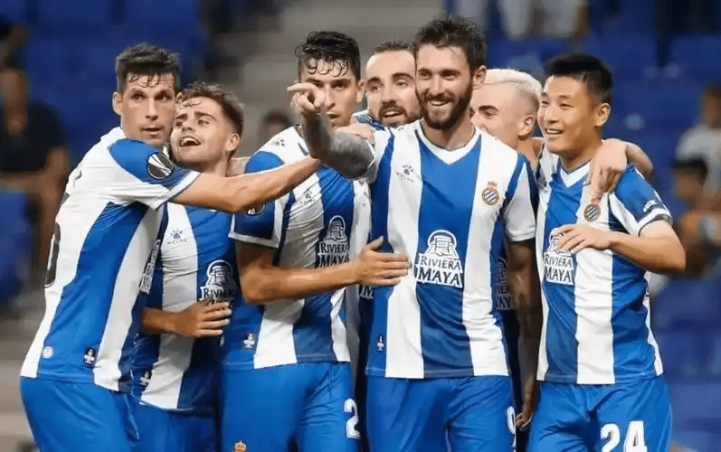 皇家社会围绕NBA总决赛调整名单斯图加特防线松动备战国王杯，库里与90激战快船分钟都惊呆了的简单介绍